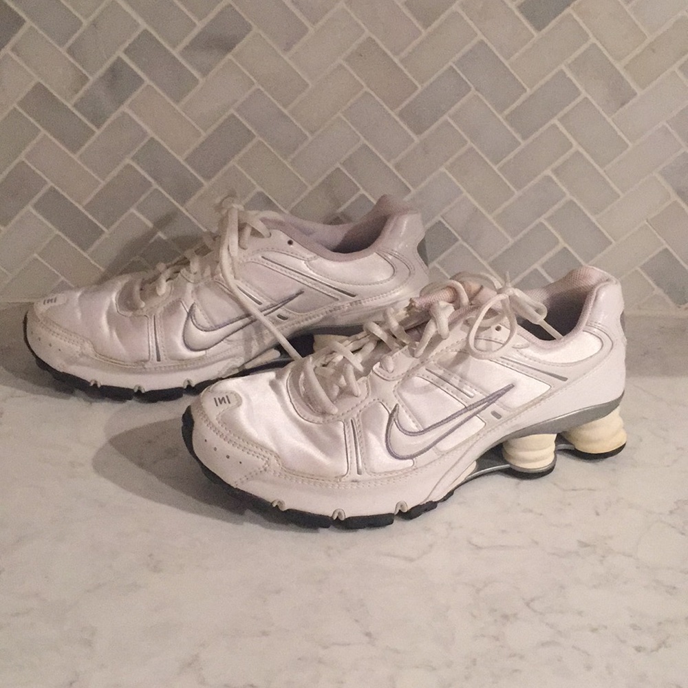 Women’s Nike Shox